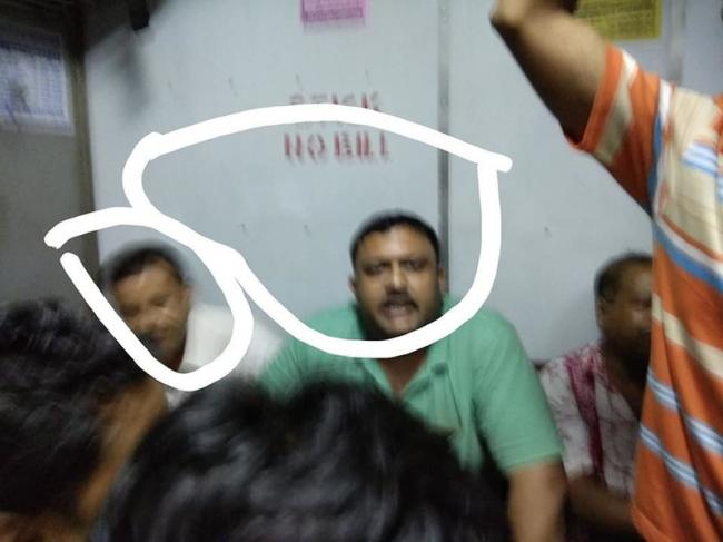 Kolkata: Girl harassed, shamed in local train by co-passengers over seat sharing