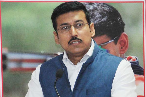 Rajyavardhan Rathore flags off an all-women expedition to Mt. Manirang