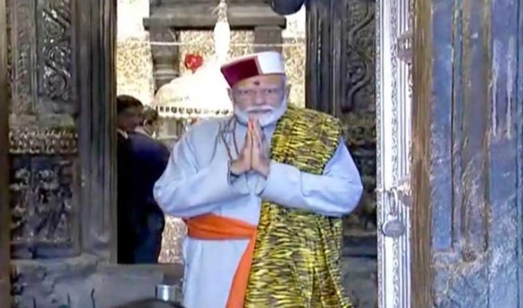 PM Modi visits Kedarnath Temple, offers prayers to Lord Shiva