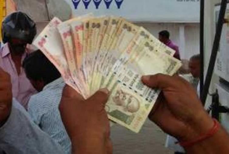 Gujarat police recovers Rs 99.97 lac in scrapped notes