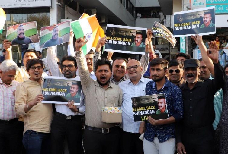 Abhinandan returns home: Country praises IAF Wing Commander 