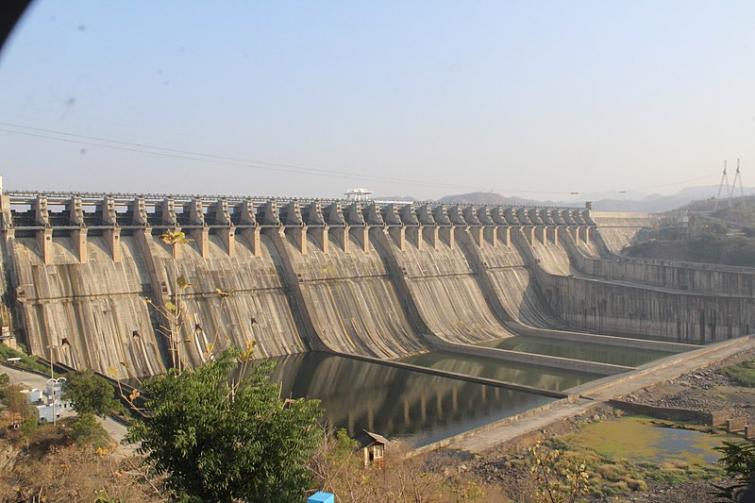 Water level in Gujarat's Narmada Dam rising again