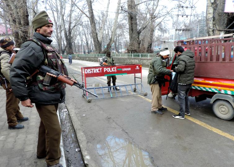 Jammu and Kashmir: Encounter underway between terrorists in Ganderbal