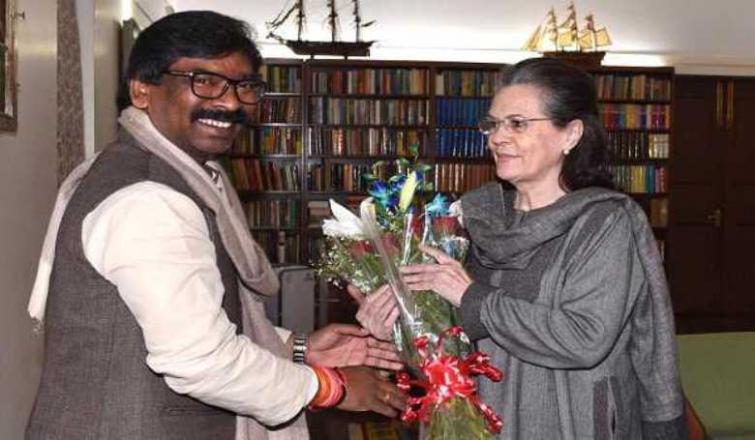 Hemant Soren meets Sonia ahead of swearing-in