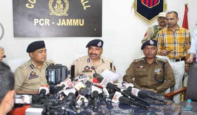 Banihal car blast is â€˜fidayeen attackâ€™, Hizbul terrorist held: J&K DGP