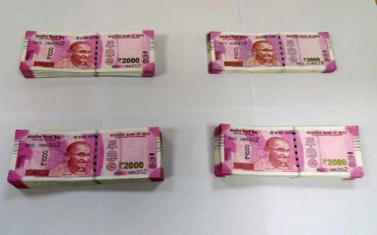 Kolkata: Police arrest youth with Rs 2 lakh fake notes