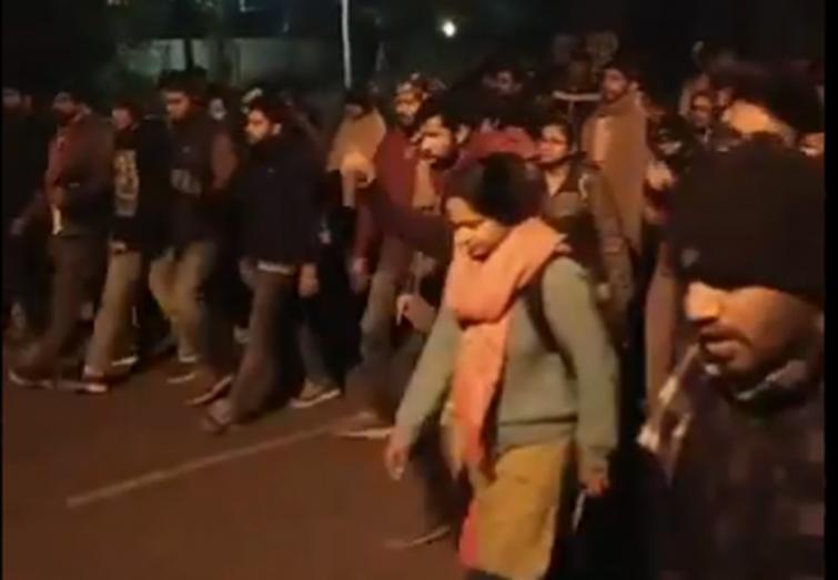 Students stage protest outside Delhi Police headquarters following JNU violence, demonstrations held across different cities