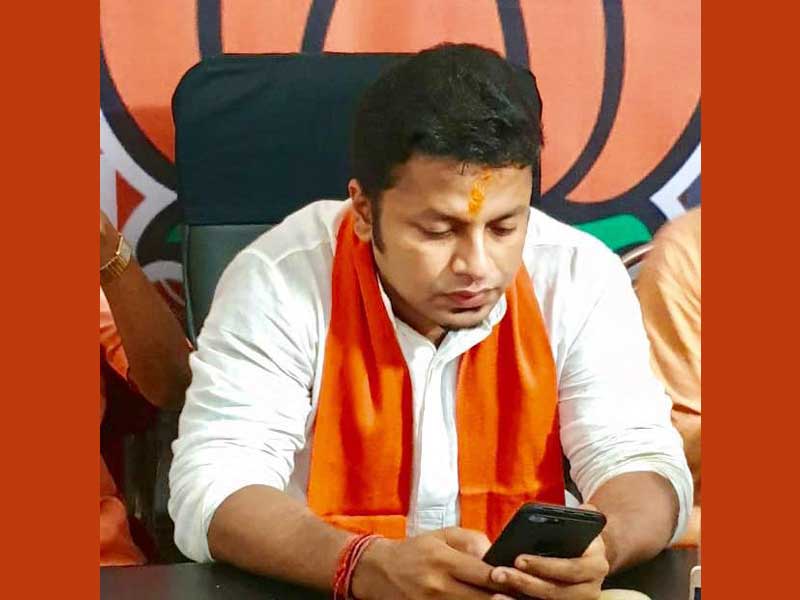 BJP leader Anupam Hazra, who threatened to give Mamata Banerjee Covid-hug, tests positive for infection