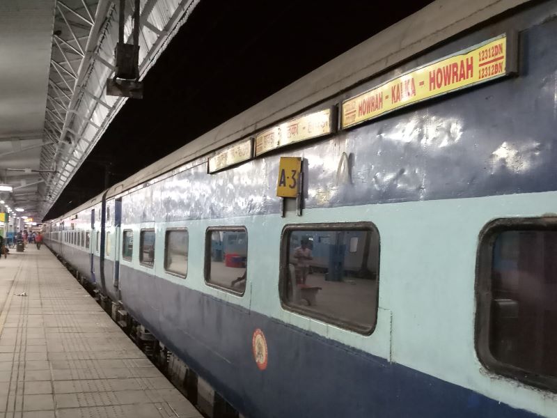 Bharat bandh marginally affects train services in Sealdah and Howrah Divisions of Eastern Railway