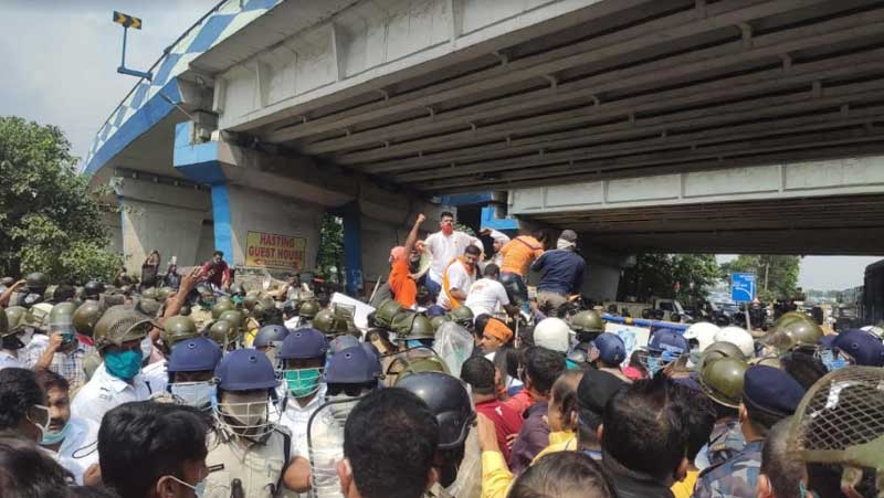 Kolkata Police book top BJP leaders for unlawful assembly, violation of law during Nabanna Cholo rally