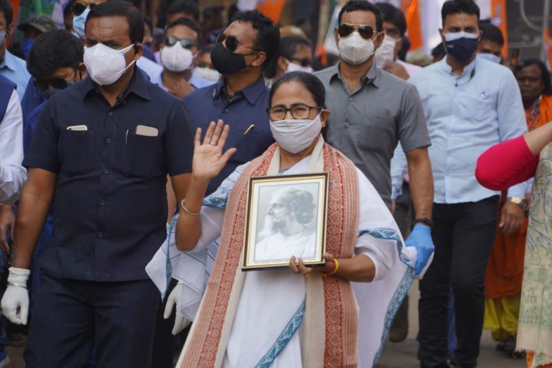 Mamata banks on Rabindranath Tagore, Bengali culture in Bolpur roadshow to counter Amit Shah, BJP