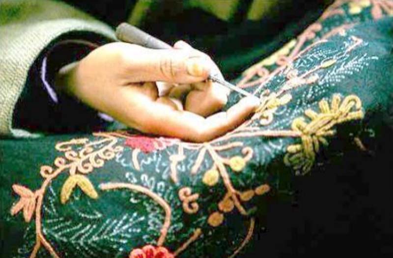 Jammu and Kashmir: Handicrafts to get e-commerce boost  