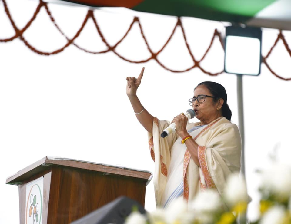 Centre's insensitive attitude towards farmers caused violence in Delhi: Mamata Banerjee