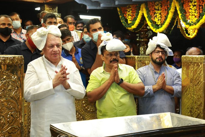 Kerala Guv Arif Mohammed Khan offers prayers at Lord Ayyappa temple in Sabarimala