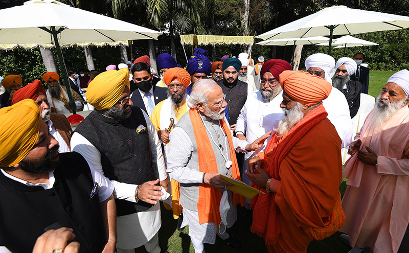 PM Modi hosts Sikh leaders ahead of Punjab polls