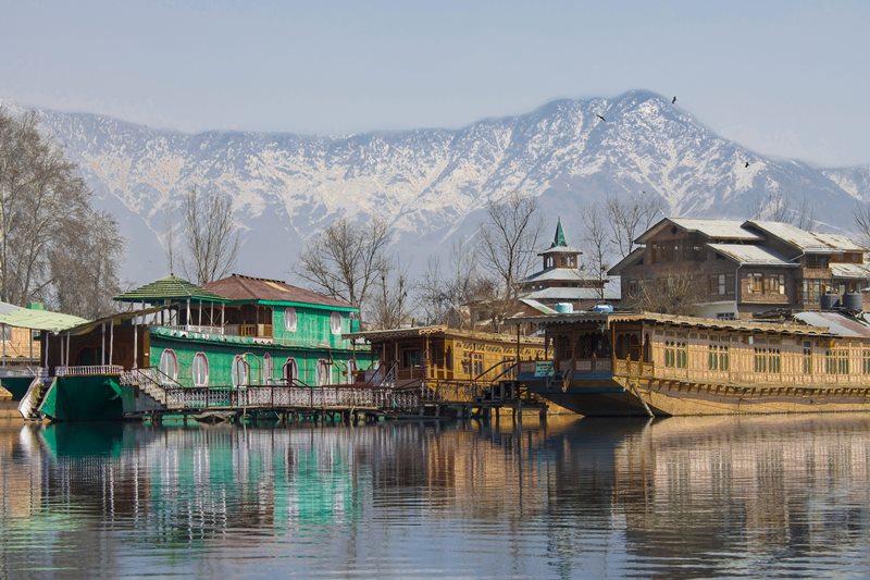 Jammu and Kashmir: Houseboat festival organised on Dal Lake to attract more tourists during ongoing winter session