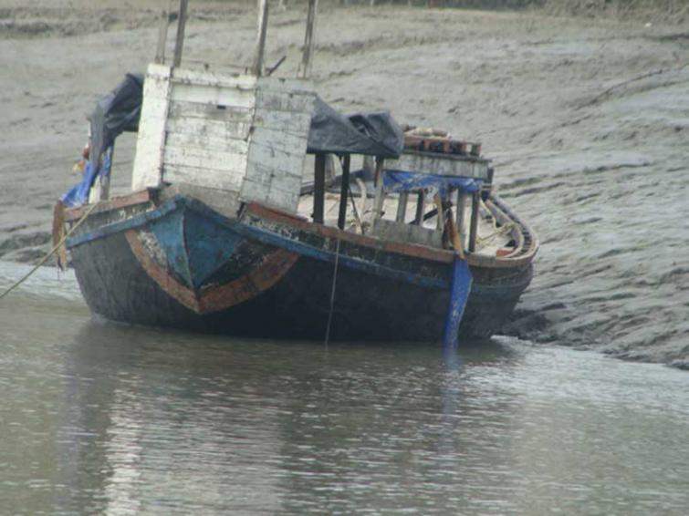 Tamil Nadu: Three Sri Lankan Tamils arrive, seek refuge