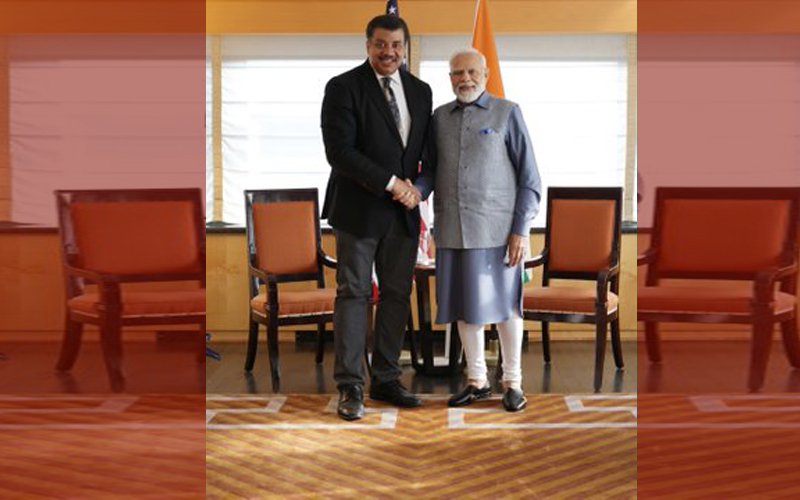 Modi meets American astrophysicist Neil de Grasse Tyson