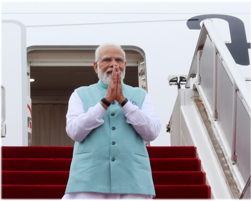 Over 20,000 members of Indian diaspora pack Sydney stadium PM Modi's address