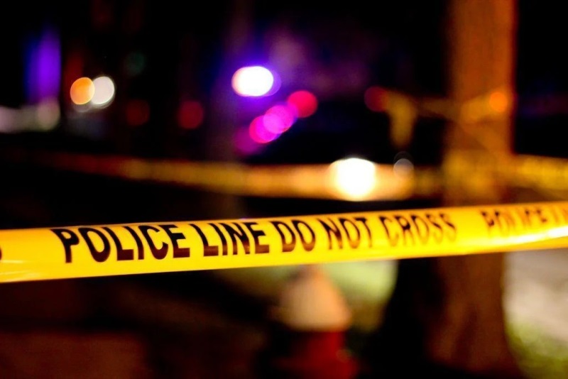 Husband stabs estranged wife inside Kolkata cafe, chases and kills her on road