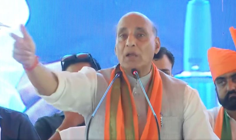 'It was Indira Gandhi, who changed the Preamble, BJP would never do that': Rajnath Singh