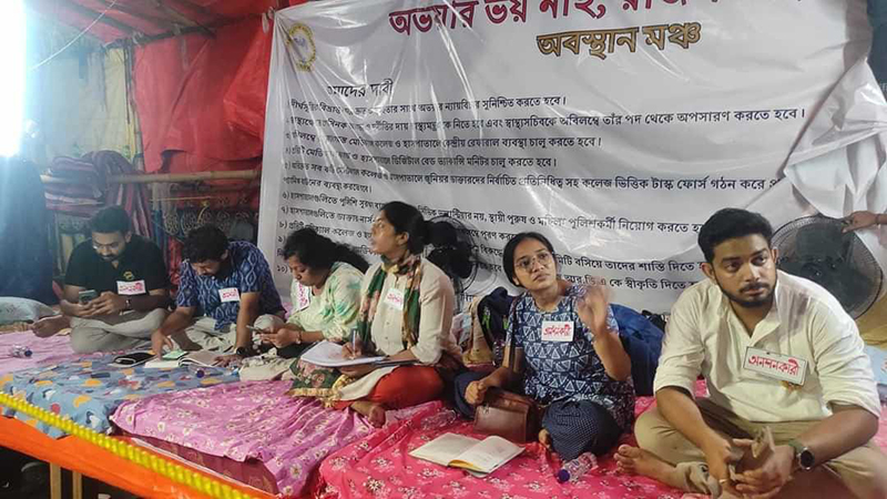 RG Kar: Junior doctors continue hunger strike after medics-govt talks yield no result