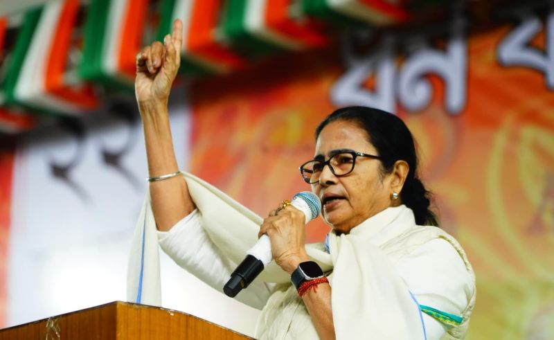 Mamata Banerjee announces TMC will fight 2024 General Elections alone in Bengal