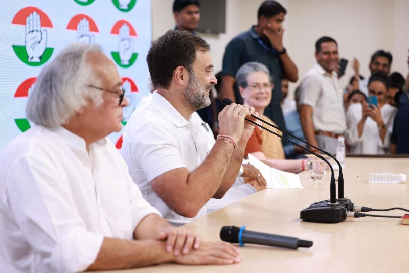 Congress leaders bat for Rahul Gandhi as Leader of Opposition in Parliament