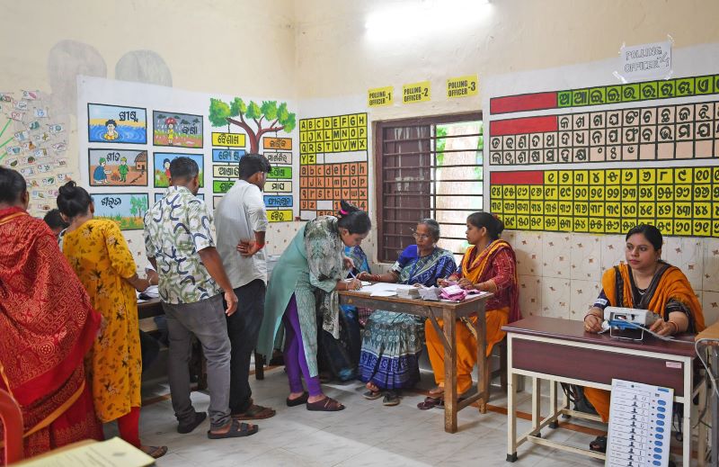 Voting is underway in sixth phase of Lok Sabha polls