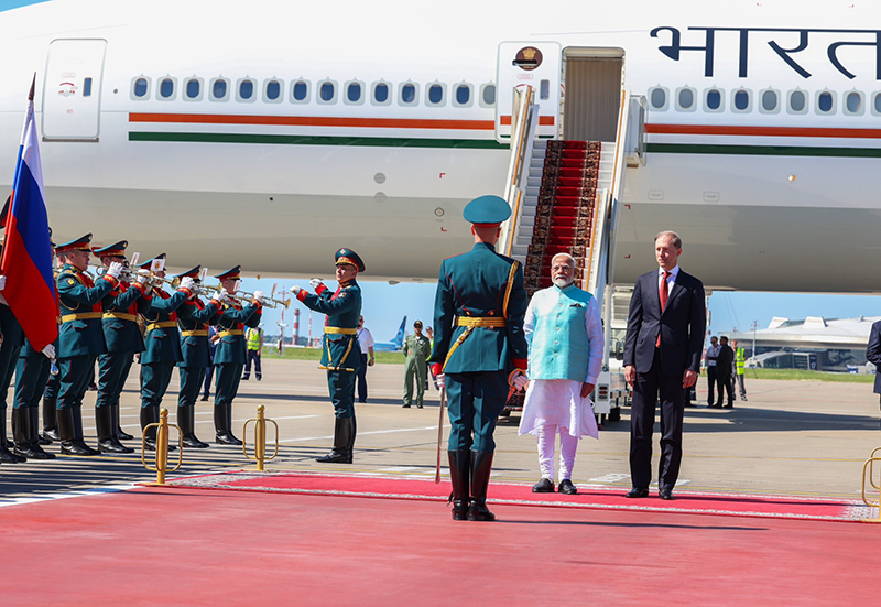 Narendra Modi arrives in Russia, will hold summit talks with Vladimir Putin