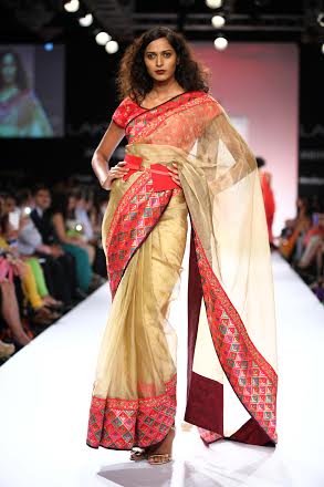 Designer Shruti Sancheti showcases collection at LFW