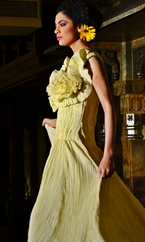 Designer Arnab Sengupta launches Spring-Summer collection 