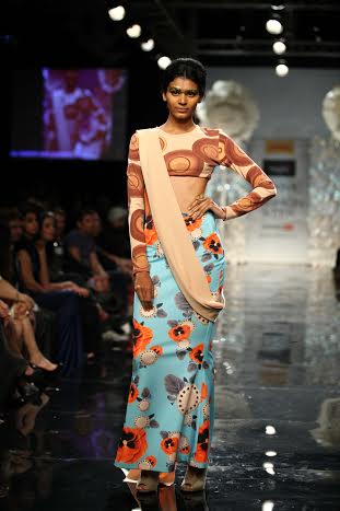 Shilpa Shetty walks the ramp at Lakme Fashion Week