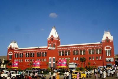 Twin blasts at Chennai station; 1 dead
