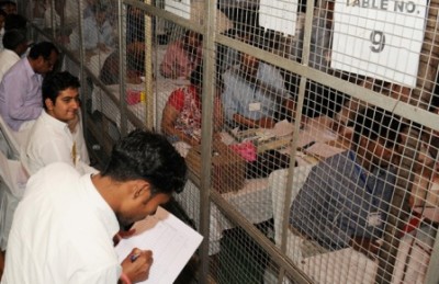  BJP bags Jharkhand, neck-and-neck with PDP in Kashmir