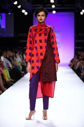Designer Shruti Sancheti showcases collection at LFW