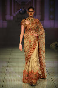 Tarun Tahiliani showcases at Bridal Fashion Week