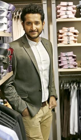 Parambrata unveils Turtle's Puja collection in Kolkata