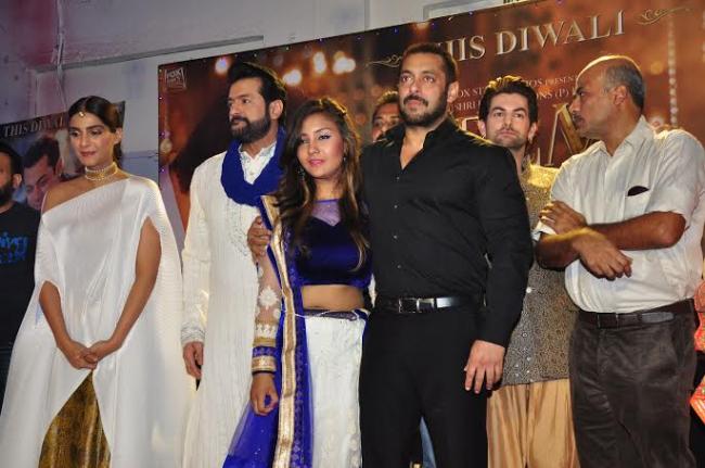 Prem Ratan Dhan Payo's team holds informal meet