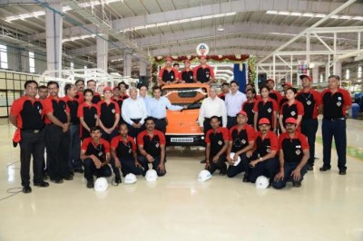 Tata Motors celebrates the roll-out of 100,000th Tata ACE Zip at the Dharwad plant