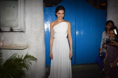 Deepika Padukone hosts party for friends at Bandra