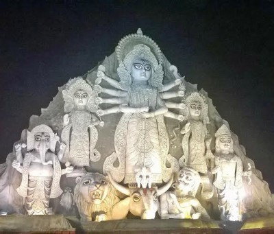 Kolkata: Police take legal step against Deshapriya Park puja committee