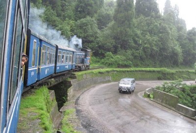Darjeeling landslide deaths 38, heavy rains continue in Uttarakhand, Gujarat