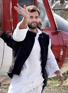 Rahul, Centre exchange barbs over Amethi food park