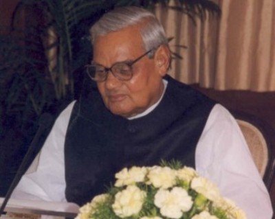Vajpayee to be awarded Bharat Ratna on Friday