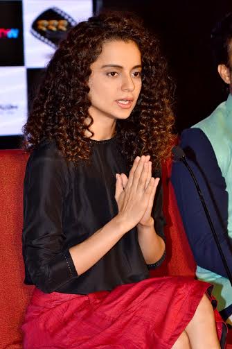 Kangana, Madhavan promote 'Tanu Weds Manu Returns' in Kolkata