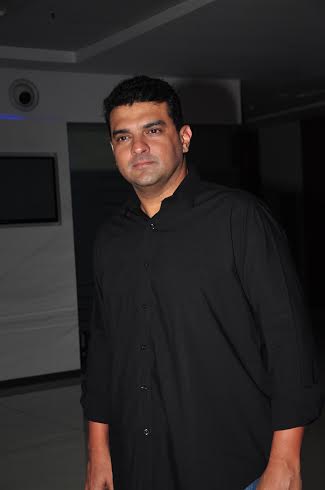 Tamasha team indulges in in shot wrap up party