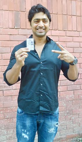 Tollywood top stars vote in Kolkata civic polls