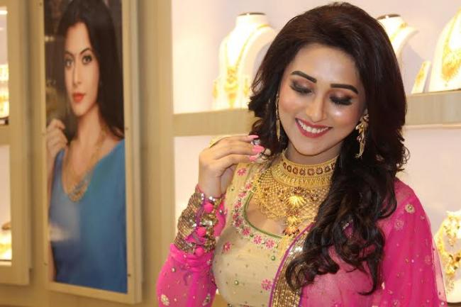 P C Chandra Jewellers inaugurates new showroom in Bankura