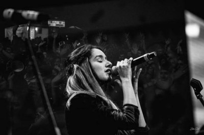 Shraddha Kapoor thrills audience with live concert in Hyderabad